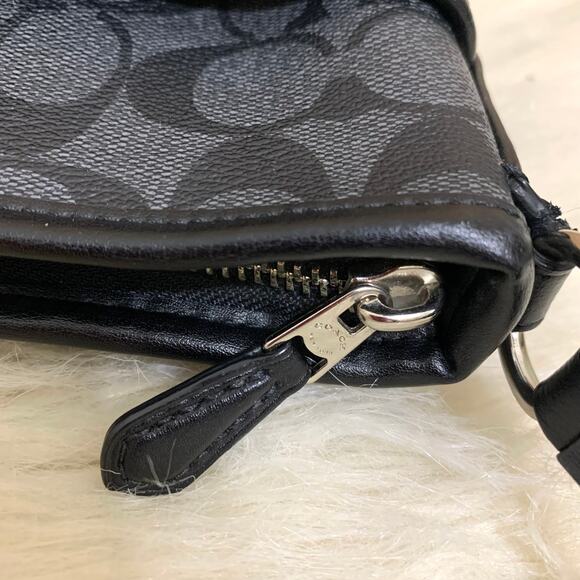 COACH Black Signature Coated Canvas PVC Logo File Messenger XBody Bag F58297 - Picture 9 of 15